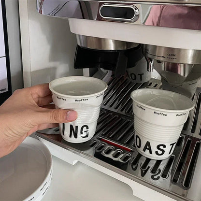 Tasse à café et tasses de style coréen de 200 ml, tasse en céramique blanche nordique froissée de 200 ml, gobelet à café, lettre anglaise