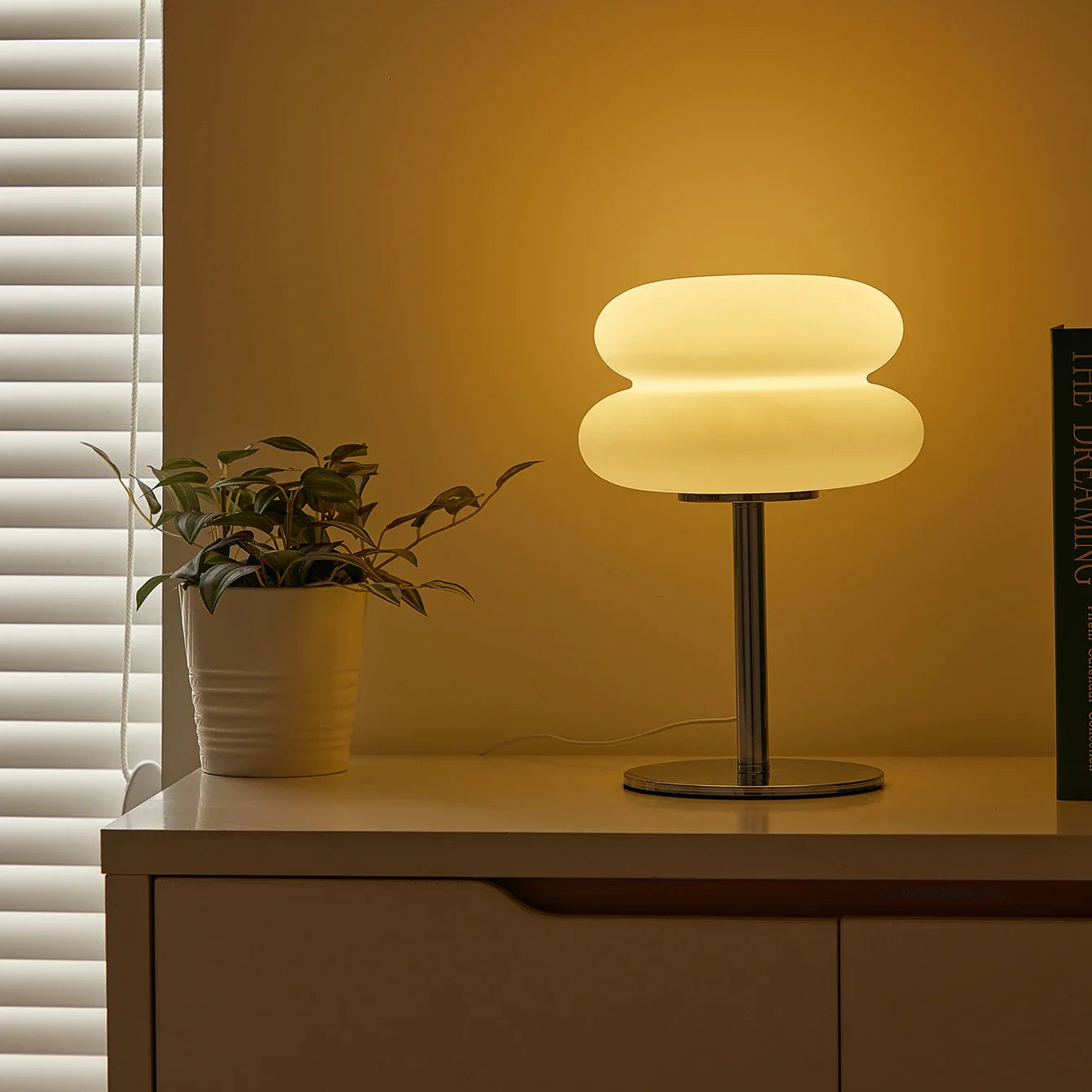 Creamy Style Bedside Table Lamp USB Plug 3 Color Dimmable Living Room Light