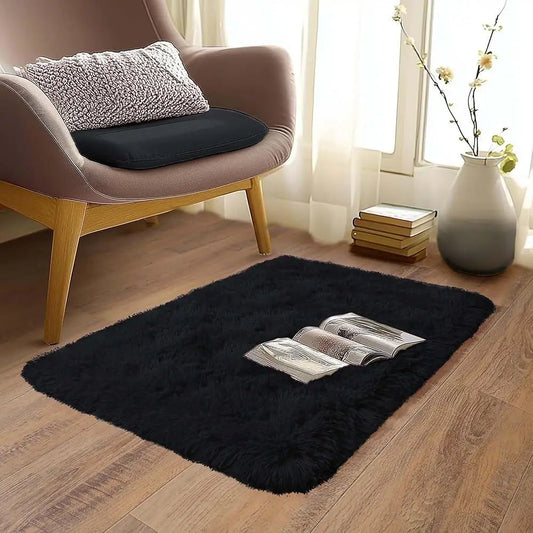 Alfombra Pequeña Negra VIKAMA - Alfombra Suave de Felpa para Dormitorio Infantil o Mesita de Noche, Alfombra de Bienvenida para Entrada Interior, Accesorio de Decoración del Hogar