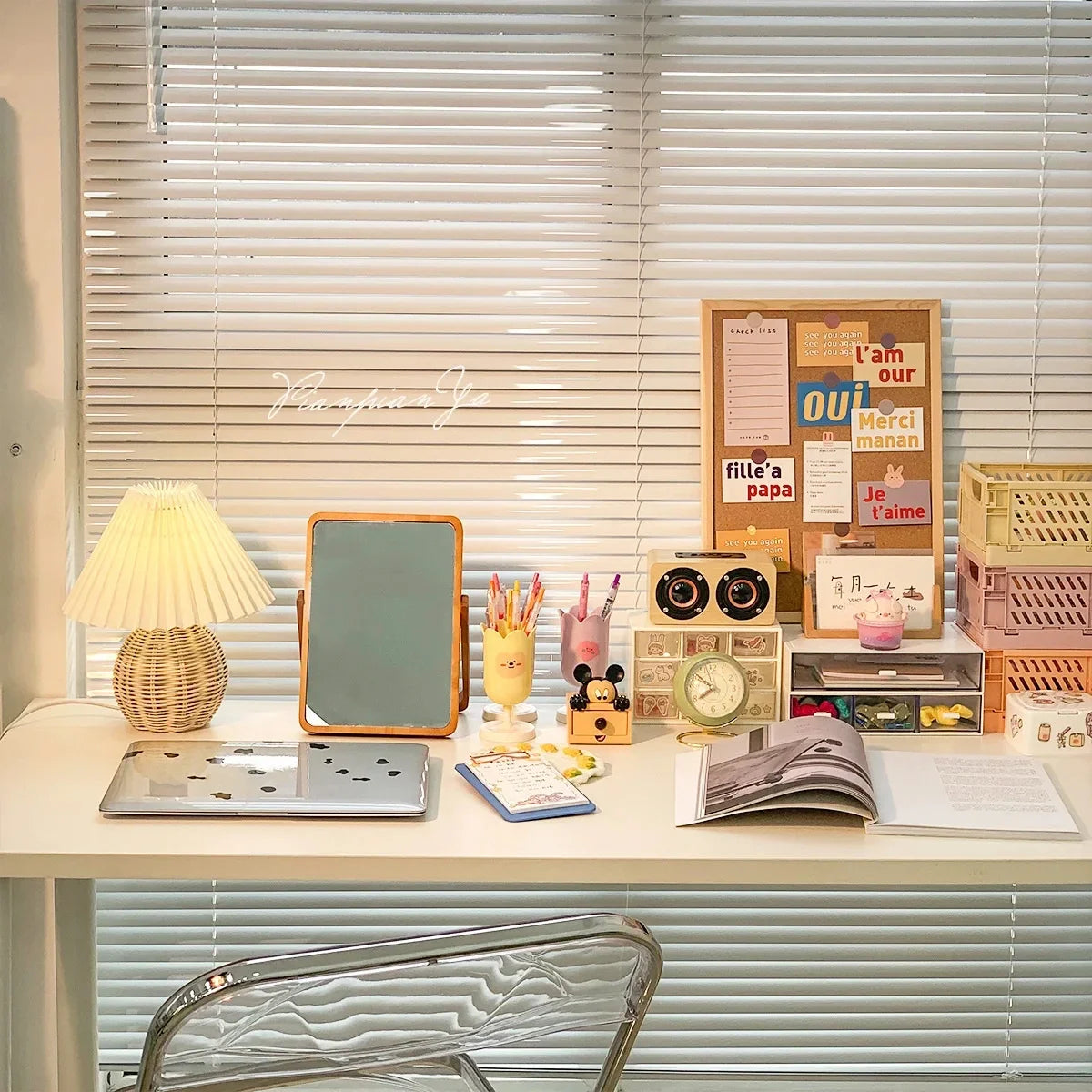 Pleated Fabric Bedside Table Lamp USB LED Light Retro Rattan Shade for Home Decor