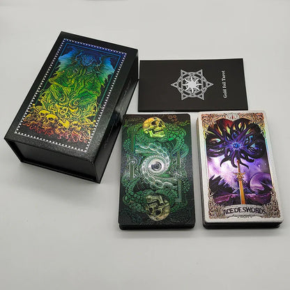 Jeu de Tarot Cthulhu Whispers Of The Old Gods Édition Luxe Feuille d'Or Cartes de Divination en PVC avec Finition Givrée dans une Belle Boîte Magnétique
