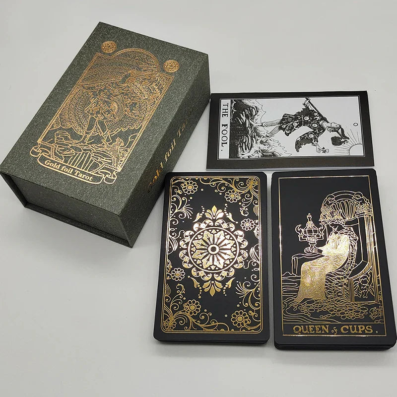 Le nouveau jeu de société de Tarot "The New Knight Laser Gold Foil" – Cartes de divination luxueuses en PVC, imperméables et résistantes à l'usure, avec marquage à chaud.