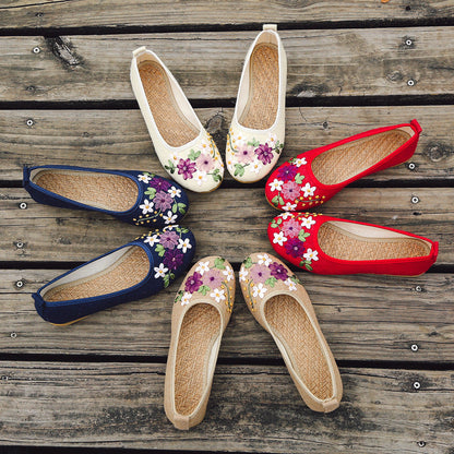 Ethnic Style Embroidered Shoes