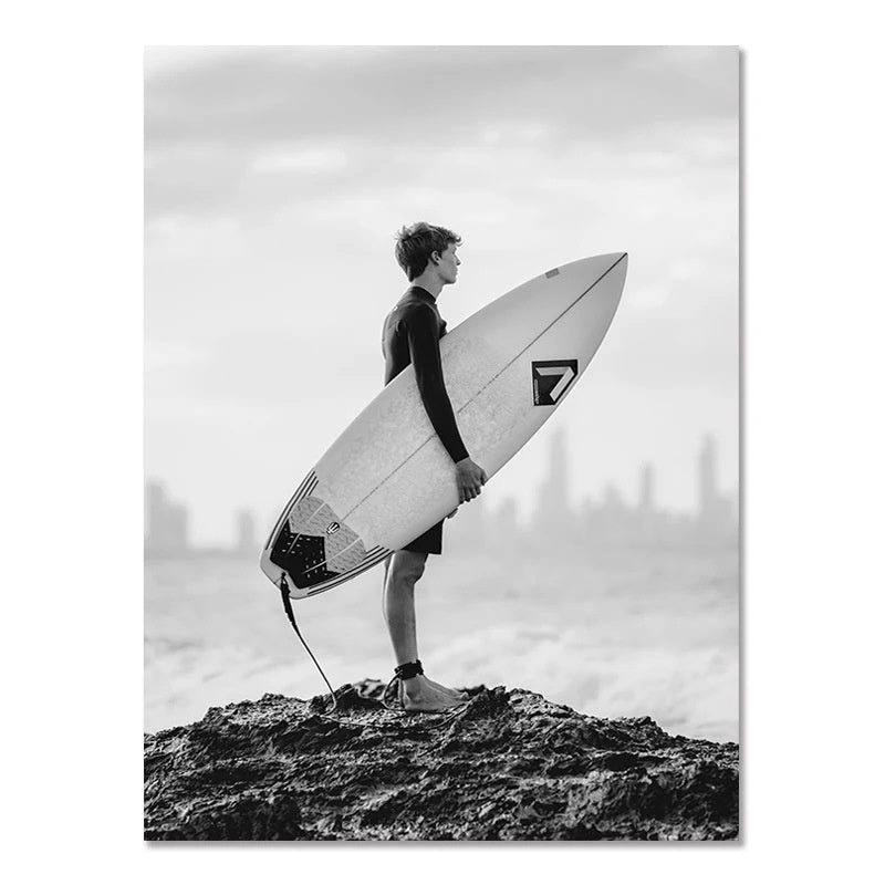 Póster de pared de paisaje costero nórdico moderno en blanco y negro con tema de surf, pintura sin marco