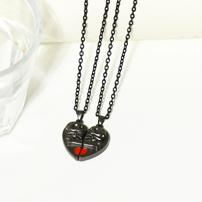 Pendentif Crâne Rétro Punk Collier d'Halloween Crâne d'Amour Magnétique en Forme de Cœur Collier de Couple
