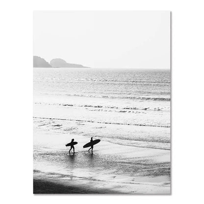 Póster de pared de paisaje costero nórdico moderno en blanco y negro con tema de surf, pintura sin marco
