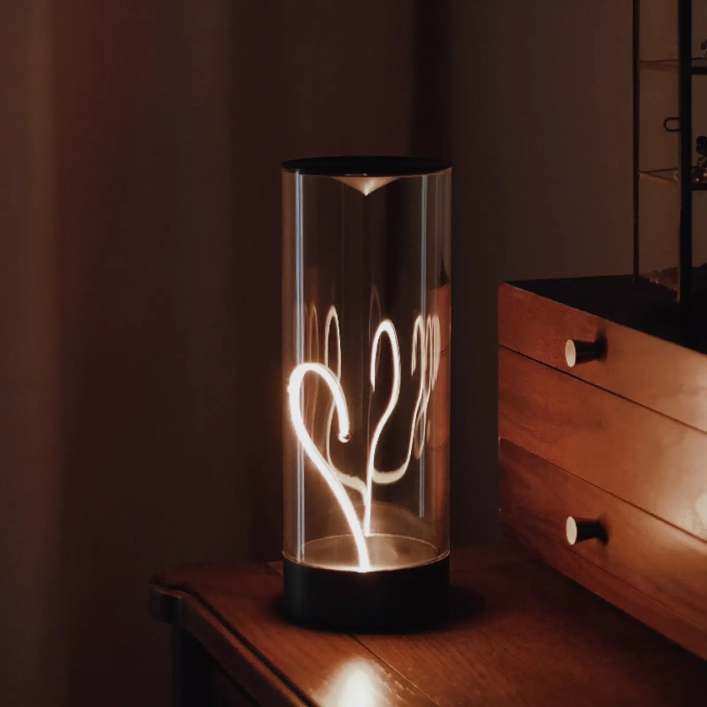 Lámpara de mesa LED inalámbrica minimalista AUGE Light, blanca, gris