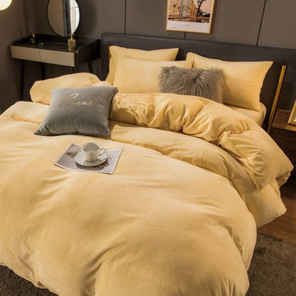 Juego de tres piezas de franela gruesa para cama con superficie y dobladillo para cama doble