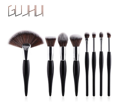 Ensemble de 8 pinceaux de maquillage – Manche noir et tubes argentés | Pinceaux professionnels à poils doux