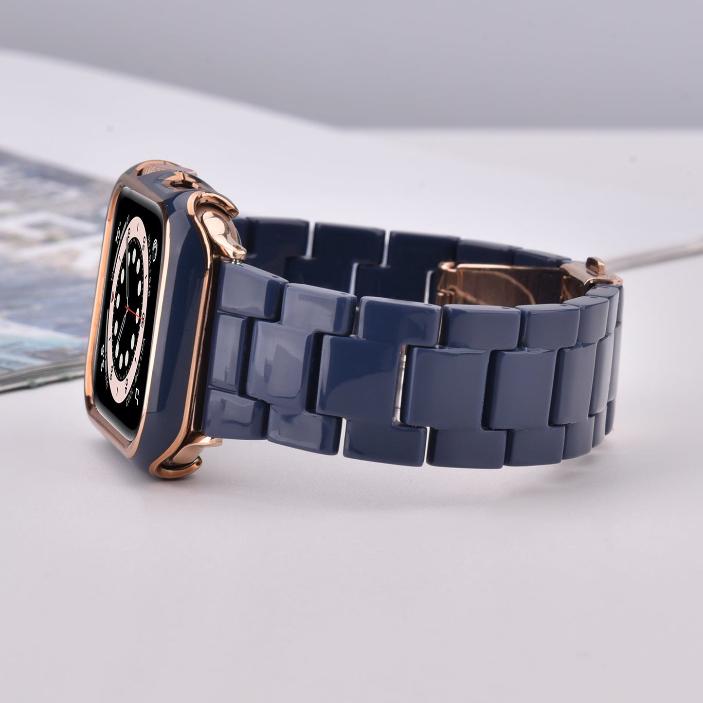 Bracelet en résine avec étui pare-chocs pour Apple Watch 40mm et 44mm