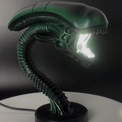 Lampe de bureau USB tête d'extraterrestre – Veilleuse de science-fiction en résine pour chambre, bureau et décoration d'Halloween