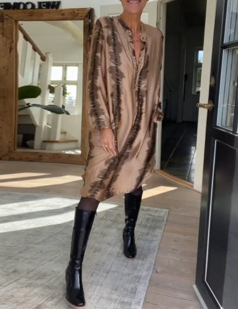 Vestido de mujer con estampado de serpiente