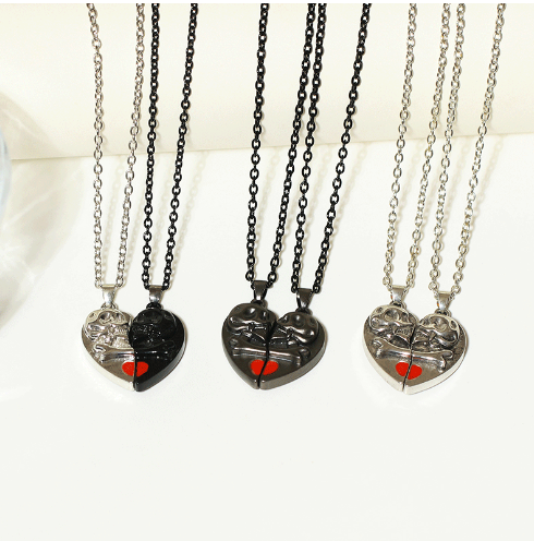 Pendentif Crâne Rétro Punk Collier d'Halloween Crâne d'Amour Magnétique en Forme de Cœur Collier de Couple