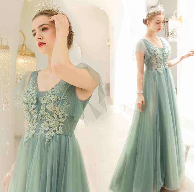Nouvelle robe de mariée vert clair pour porter un toast