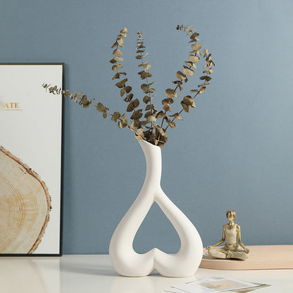 Nordic Style Heart Hollow Out Electroplated Ceramic Vase Decoration