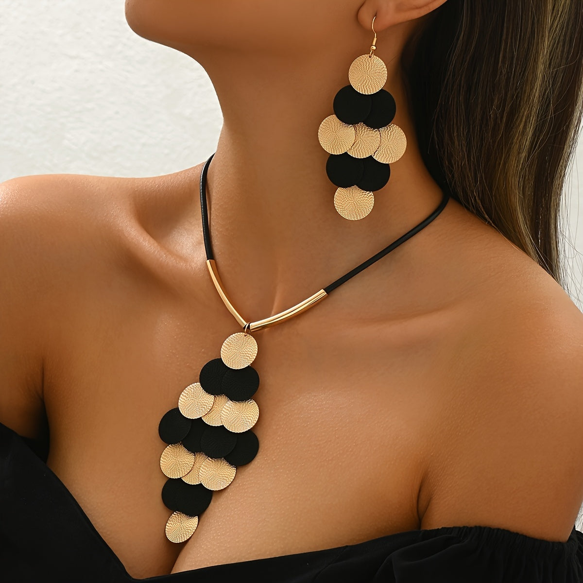 Lxalry 14k Gold Black Jewelry