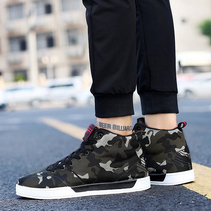 Zapatillas altas de camuflaje de lona para hombre, estilo coreano, a la moda, talla grande