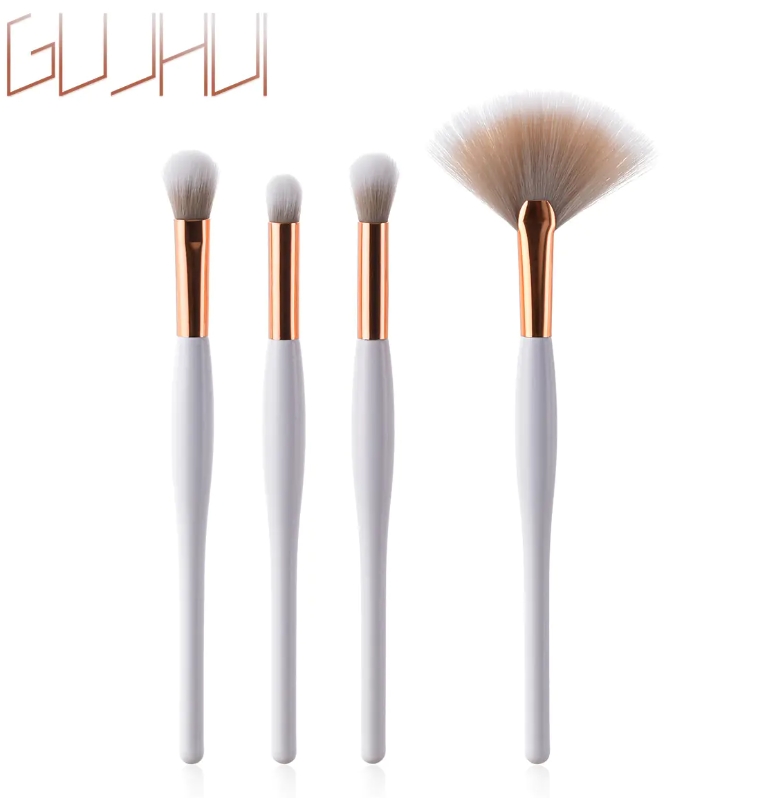 Ensemble de 8 pinceaux de maquillage – Manche noir et tubes argentés | Pinceaux professionnels à poils doux