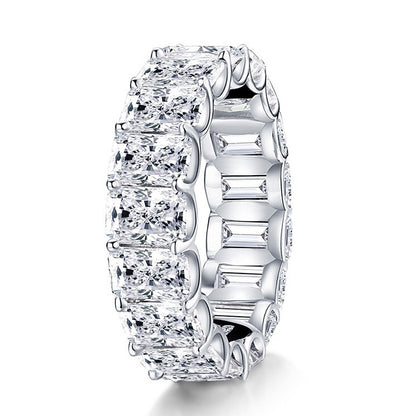Sterling Silver Ring with High Carbon Diamond Simulant – Elegant Luxury Ring for Women