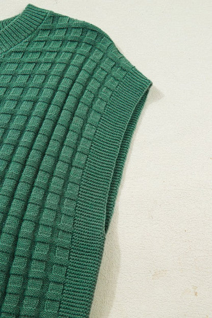 Solid Textured Round Neck Short Sleeve Sweater