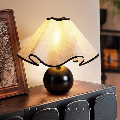 Retro Solid Wood Table Lamp Walnut Creative Petal Bedroom