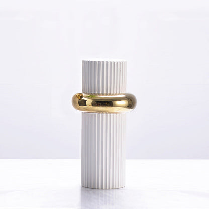 The Same Roman Holiday Flower In Milan, Modern Nordic Light Luxury Style Ceramic Vase Decoration