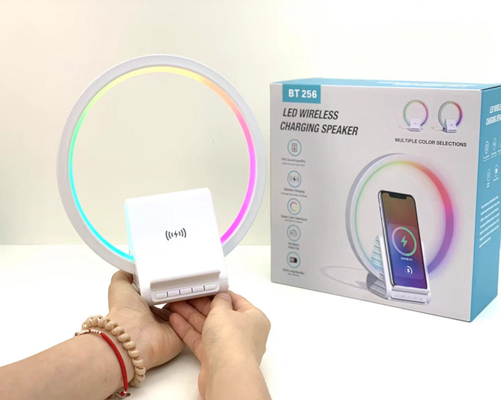 Haut-parleur Bluetooth intelligent avec lumière d'ambiance et chargeur sans fil 15W