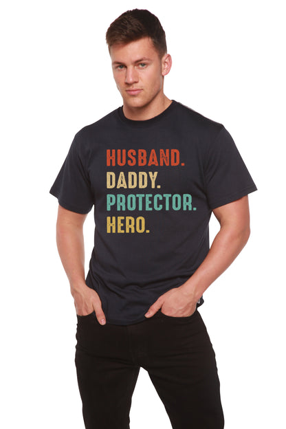 Époux, Papa, Protecteur, Héros T-Shirt Graphique à Manches Courtes Homme en Viscose de Bambou/Coton Biologique