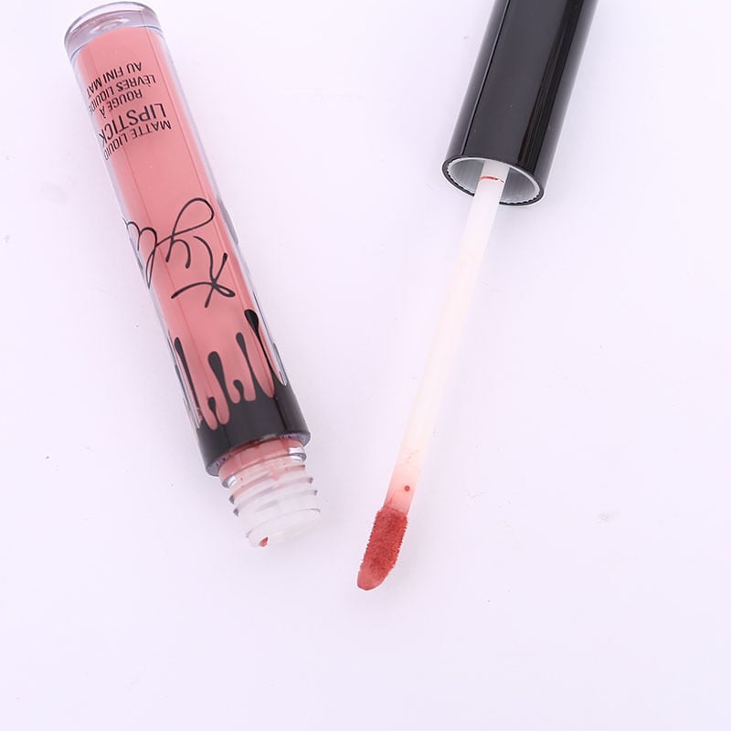 KYLIE Set de Brillos Labiales Mate 12 Lazos