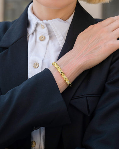 Women's Ultra Strength Magnetic Bracelet Crystal XO (Gold)