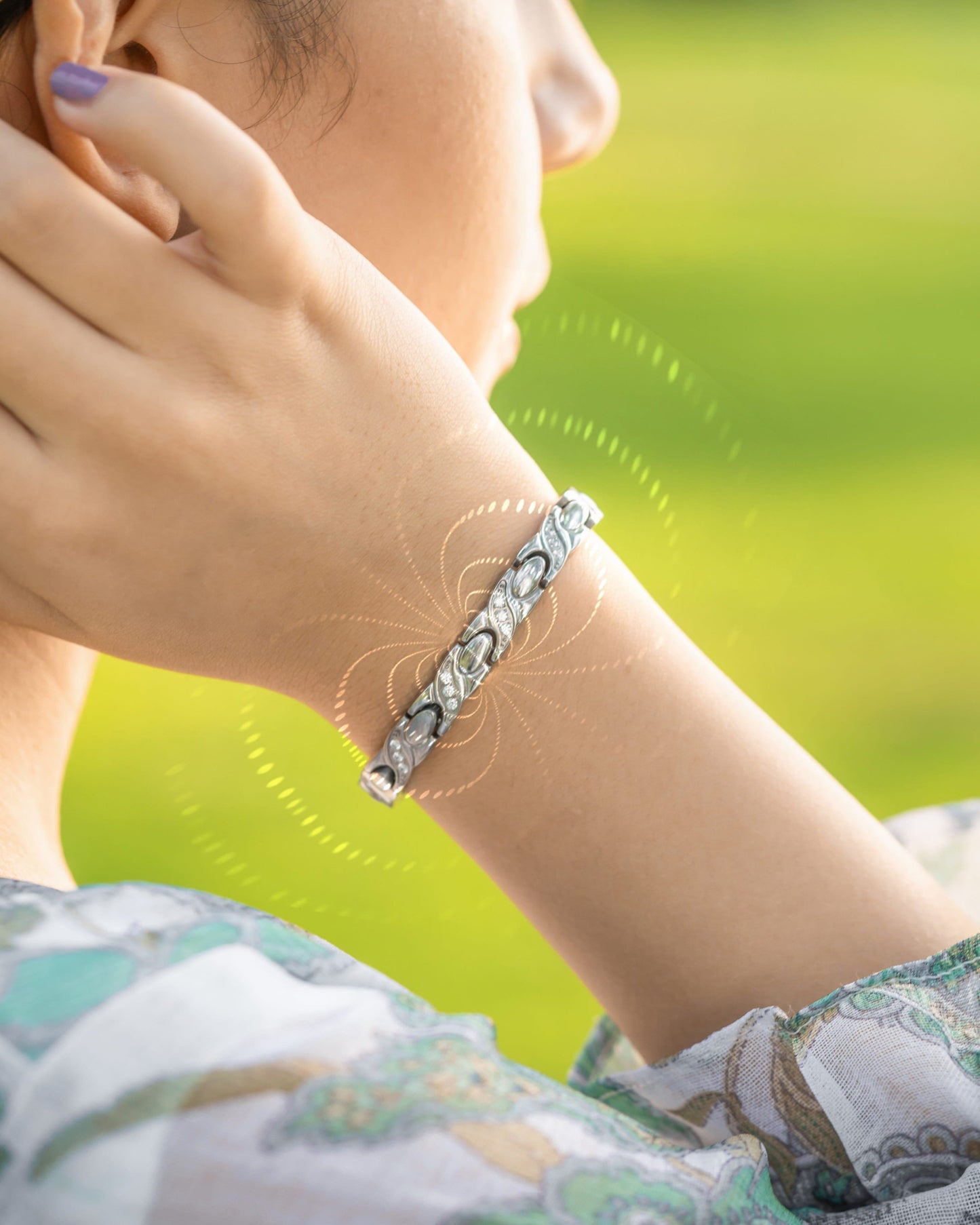 Women's Ultra Strength Magnetic Bracelet Crystal XO (Silver)