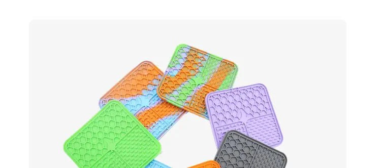 Silicone Pet Lick Mat | Slow Feeder Plate with Suction Cups for Dogs
