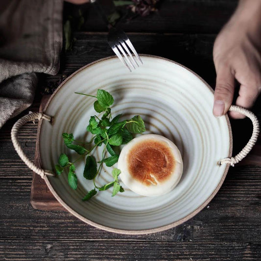 Assiettes et bols faits main de style japonais