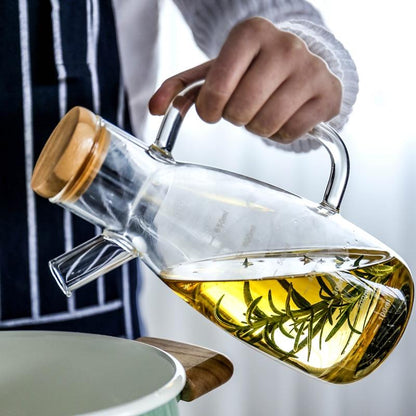 Modern Heat-Resistant Oil Bottle