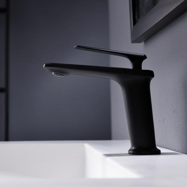 Grifo de baño moderno Clark de un solo orificio