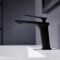 Grifo de baño moderno Clark de un solo orificio