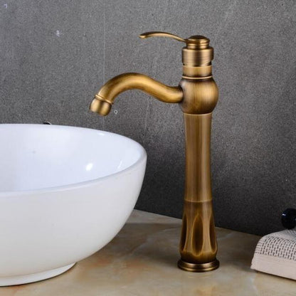 Grifo de baño vintage de un solo agujero Lily